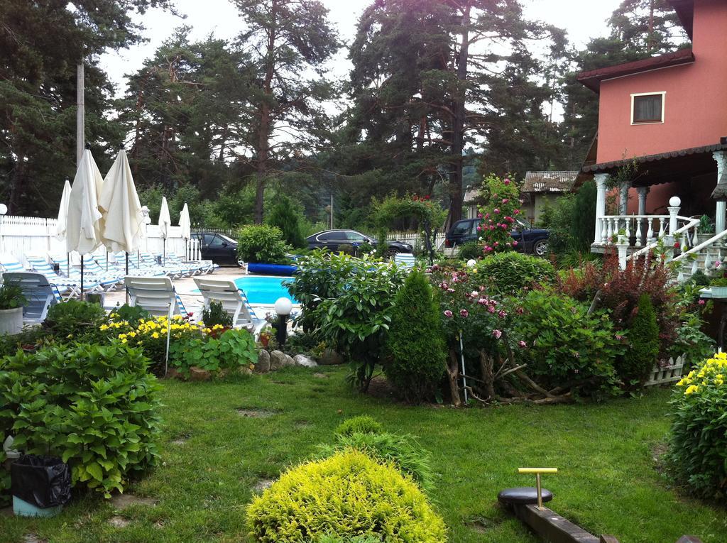 Family Hotel Kalvachevi Tsigov Chark Exterior foto